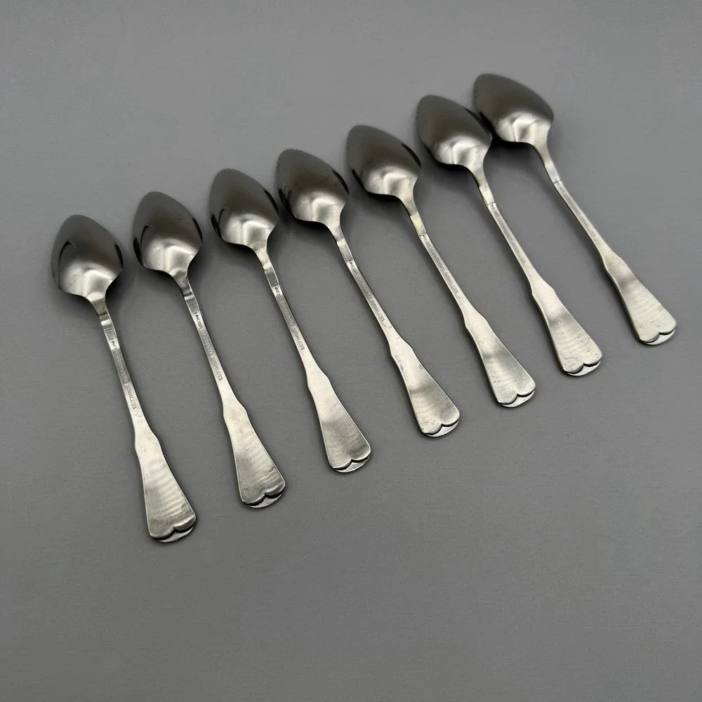 Oneida Community PATRICK HENRY 7pcs Grapefruit Spoons Serrated Stainless